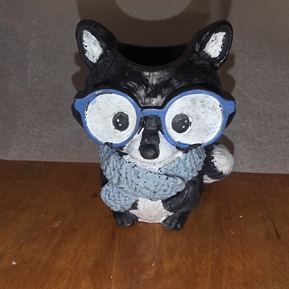 Raccoon Animal Planter Pot For Succulent Or Small Plant Or Pencil Holder